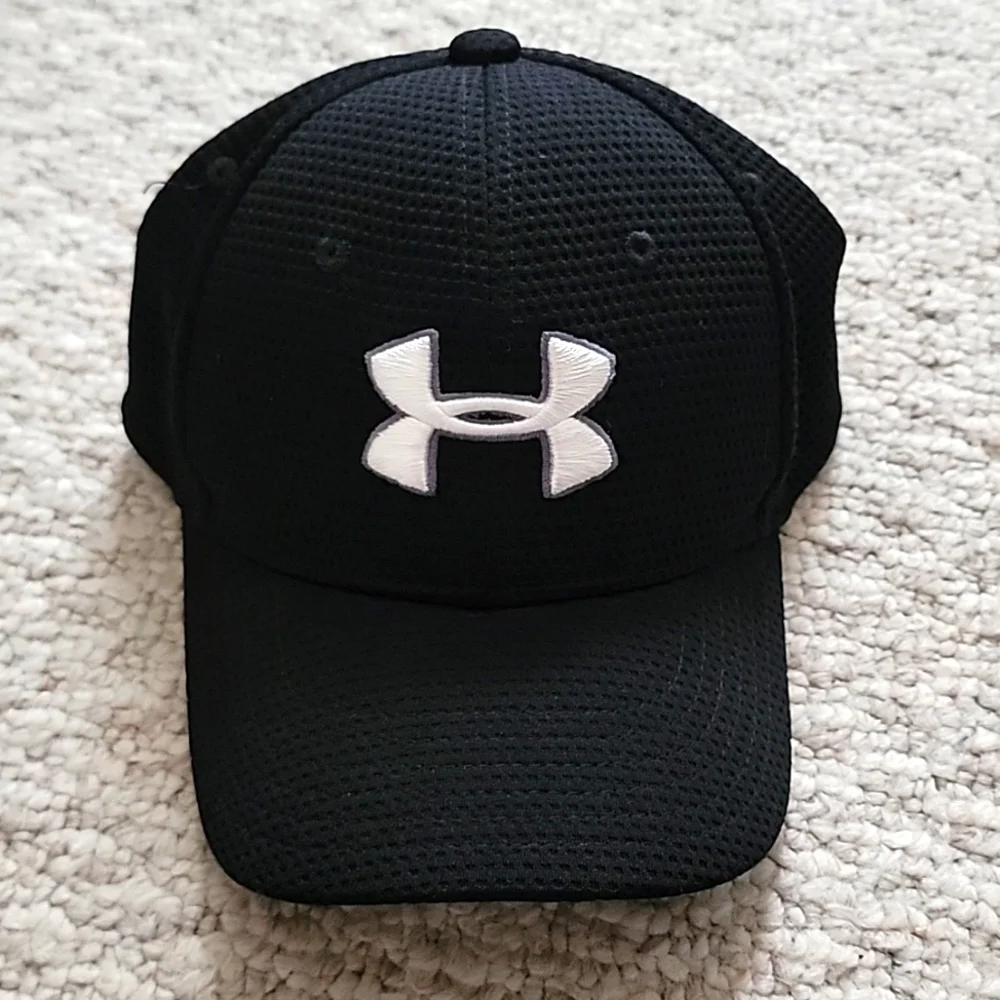 Under Armour Hat - Size S/M